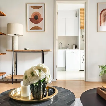 Akicity Entrecampos Elderberry Apartment