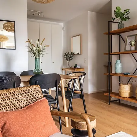 Akicity Entrecampos Elderberry Apartment *